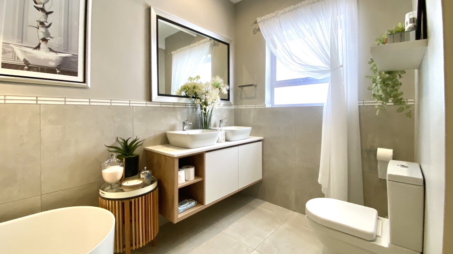 3 Bedroom Property for Sale in Lampiesbaai Western Cape